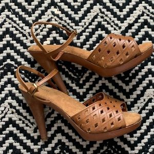 Vintage 70’s Disco Era Platform Sandals